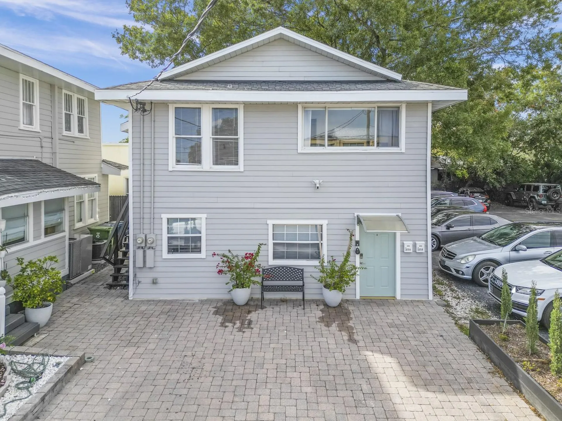 2575 S Himes Avenue Tampa FL 33629