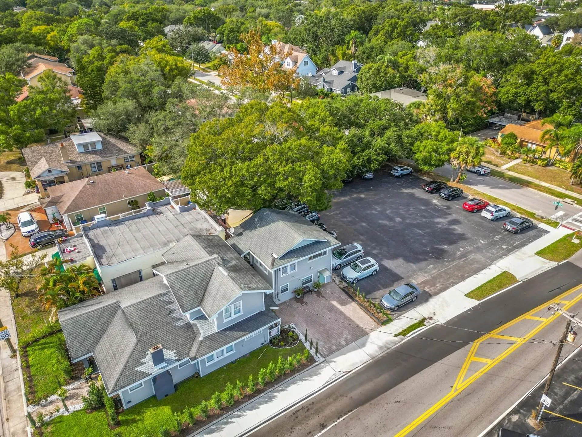 2575 S Himes Avenue Tampa FL 33629