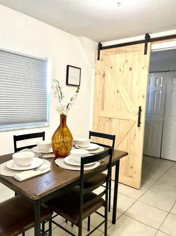 2575 S Himes Avenue Tampa FL 33629