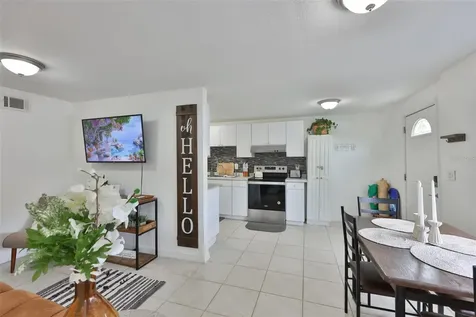 2575 S Himes Avenue Tampa FL 33629