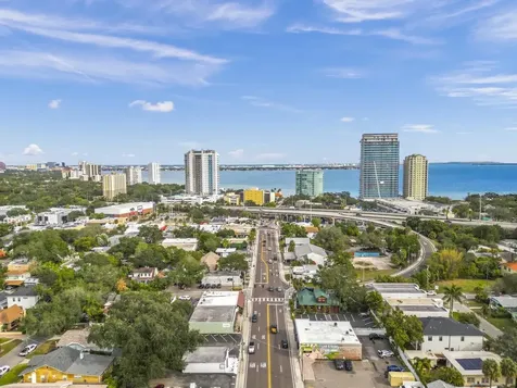 2575 S Himes Avenue Tampa FL 33629