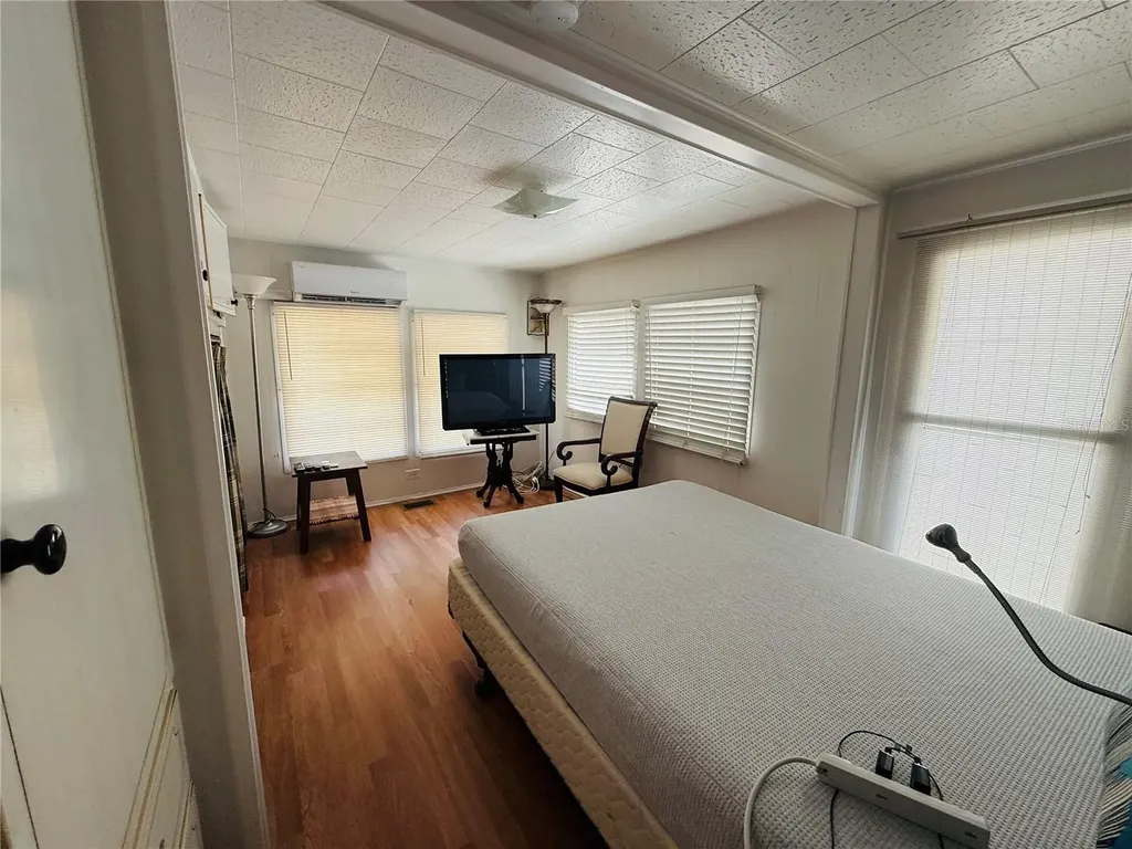 4851 W Gandy Boulevard Tampa FL 33611