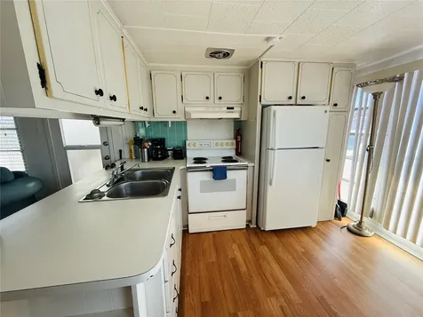 4851 W Gandy Boulevard Tampa FL 33611
