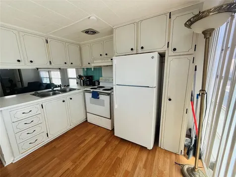 4851 W Gandy Boulevard Tampa FL 33611