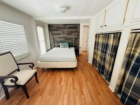 4851 W Gandy Boulevard Tampa FL 33611