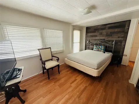 4851 W Gandy Boulevard Tampa FL 33611