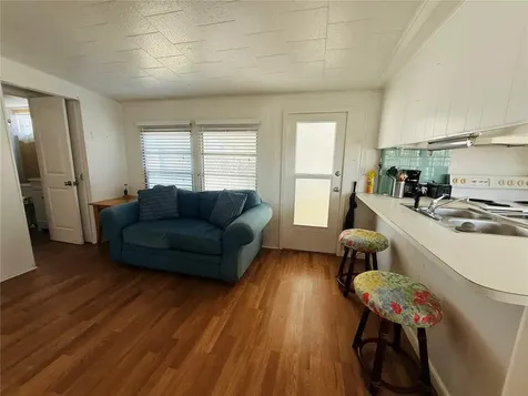 4851 W Gandy Boulevard Tampa FL 33611