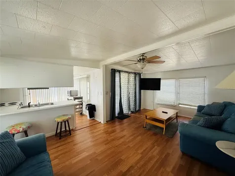 4851 W Gandy Boulevard Tampa FL 33611