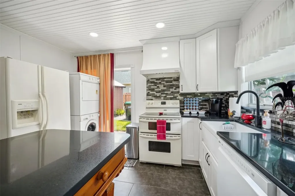 1020 Venetian Avenue Orlando FL 32804