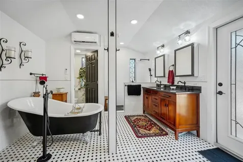 1020 Venetian Avenue Orlando FL 32804