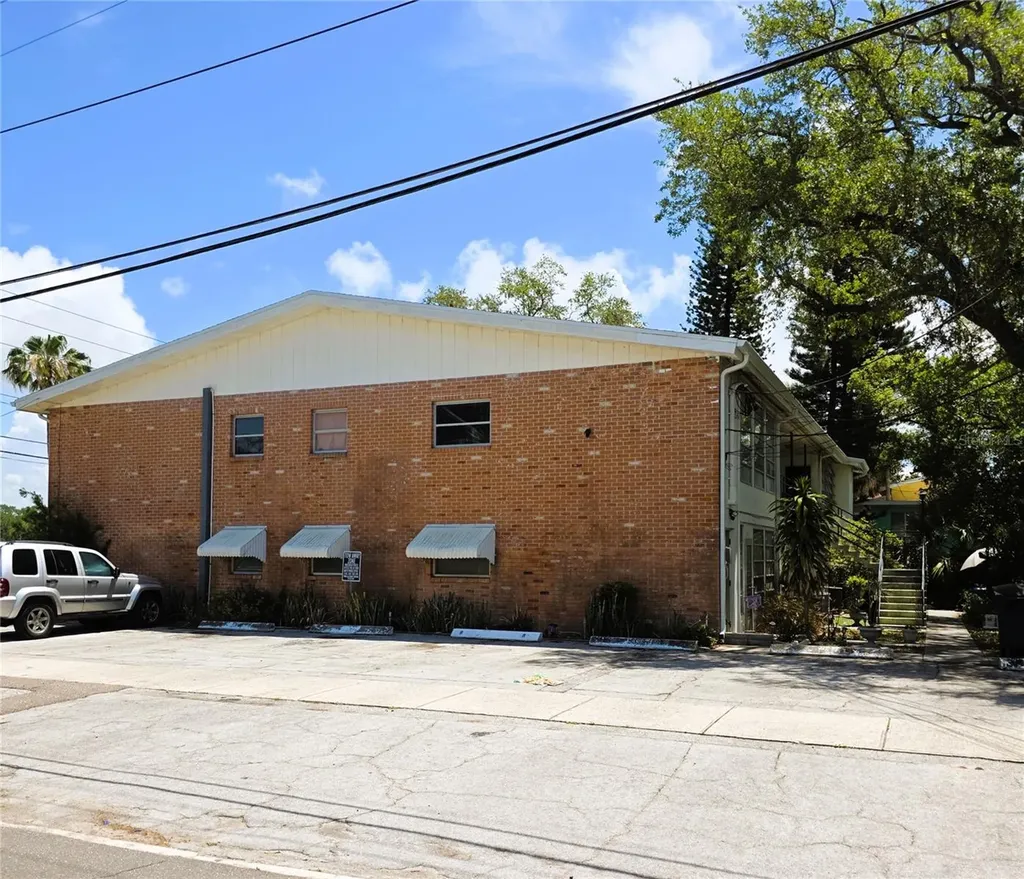 1309 Drew Street Clearwater FL 33755