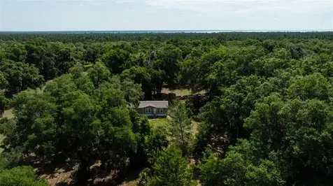 374 Sisco Road Pomona Park FL 32181