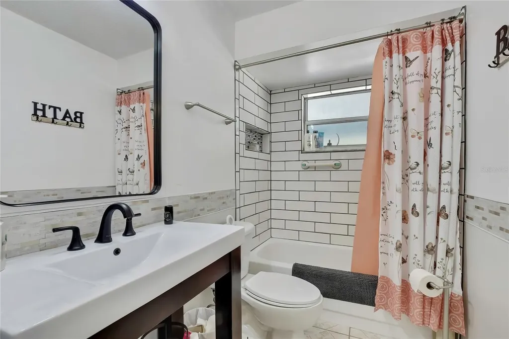 9690 N Alder Avenue Crystal River FL 34428