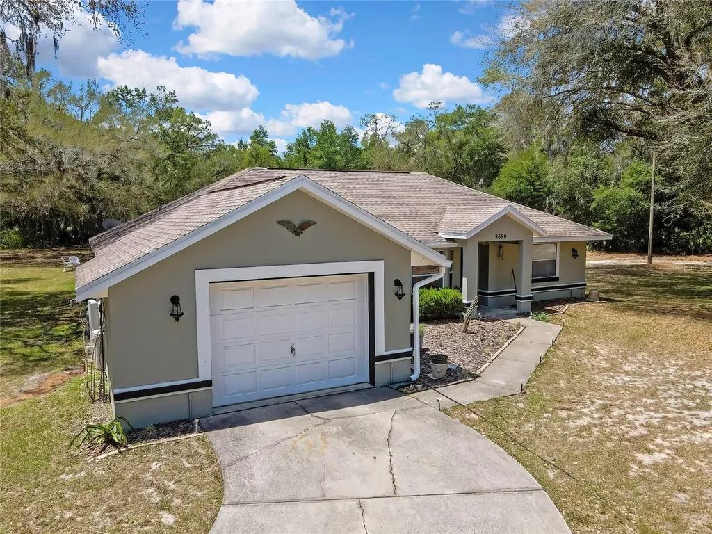 9690 N Alder Avenue Crystal River FL 34428