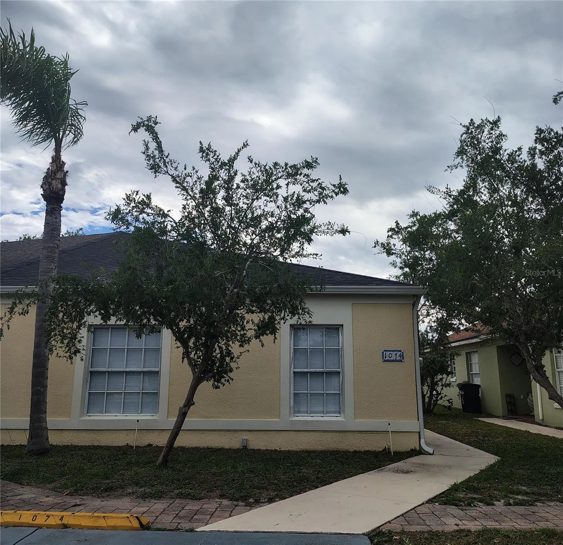 1074 Universal Rest Place Kissimmee FL 34744