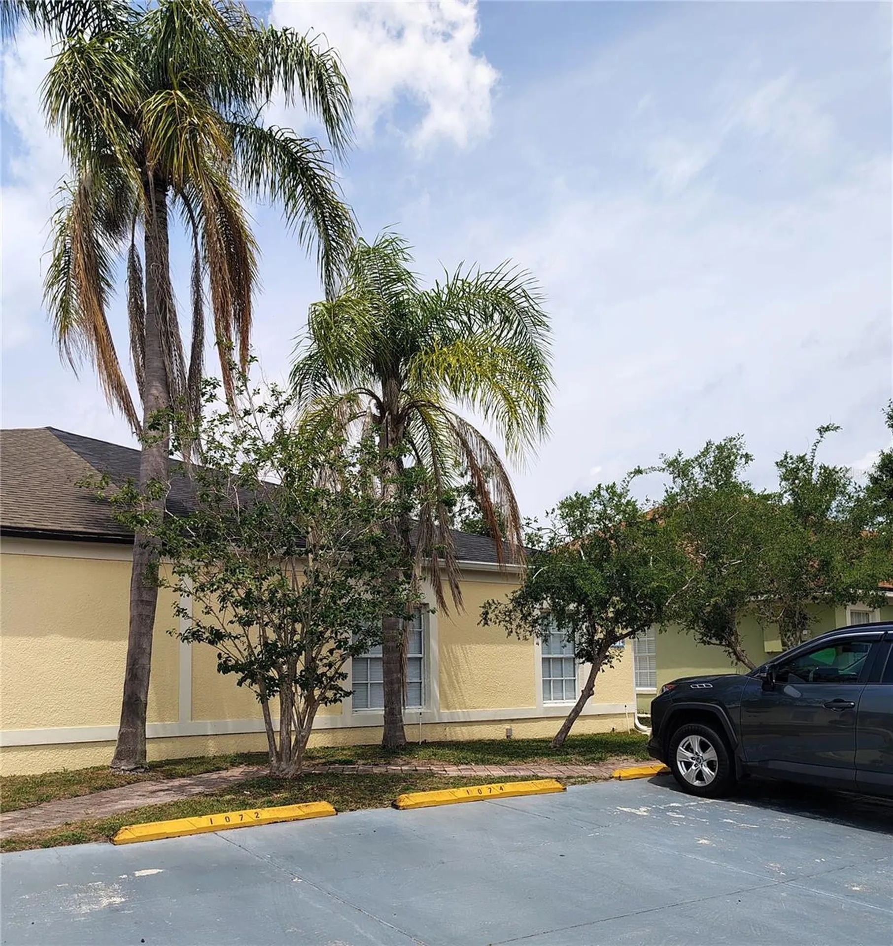 1074 Universal Rest Place Kissimmee FL 34744