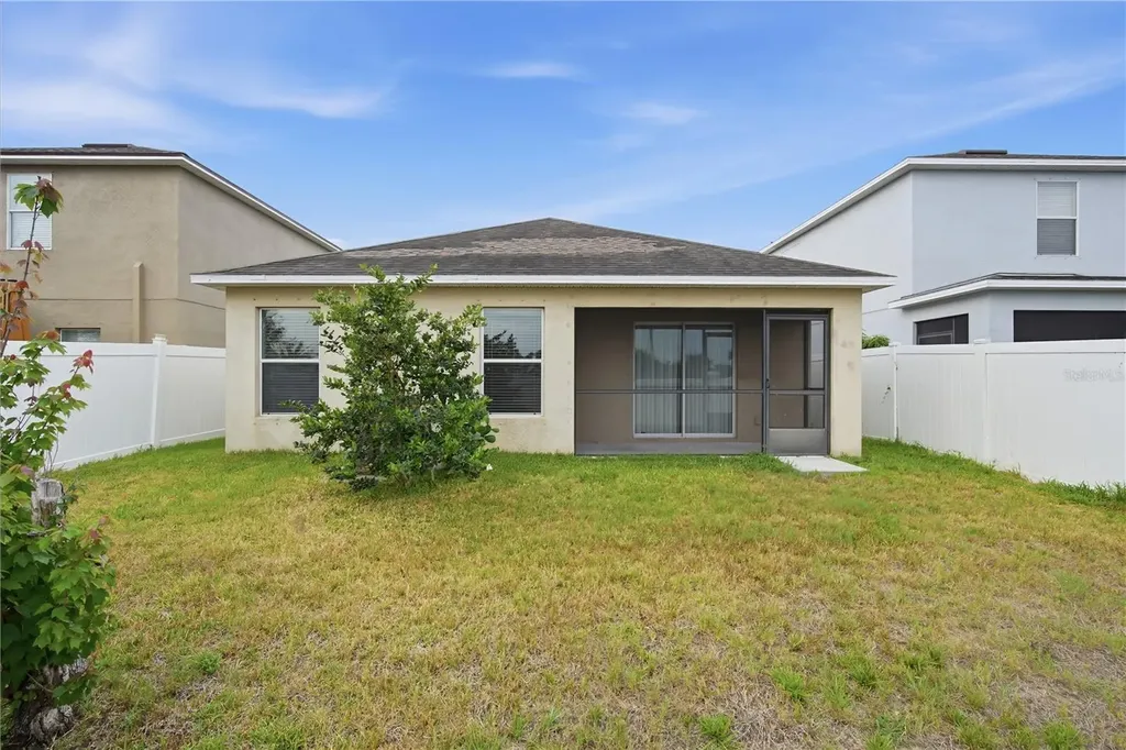1827 Harbour Blue Street Ruskin FL 33570