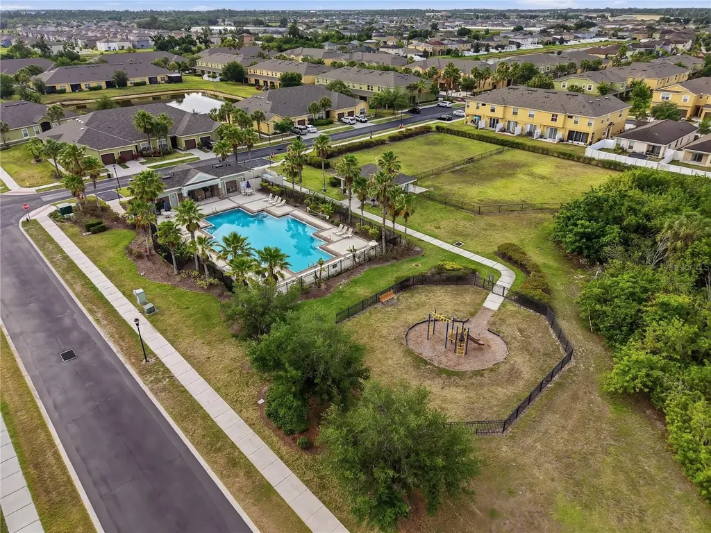1827 Harbour Blue Street Ruskin FL 33570