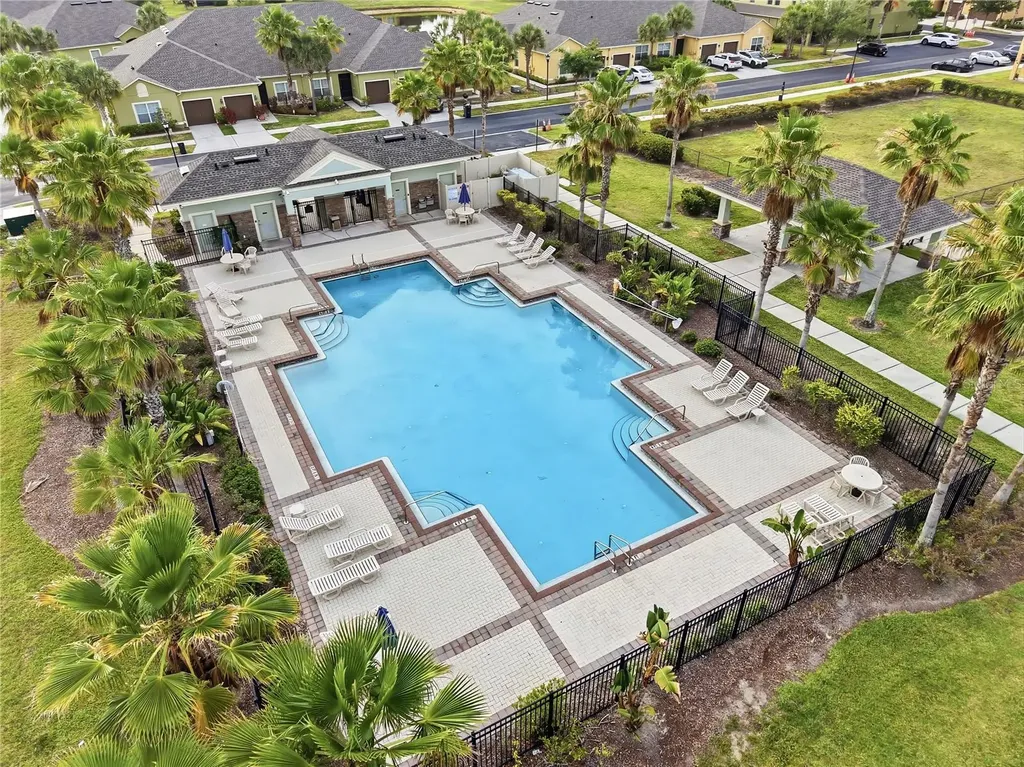 1827 Harbour Blue Street Ruskin FL 33570