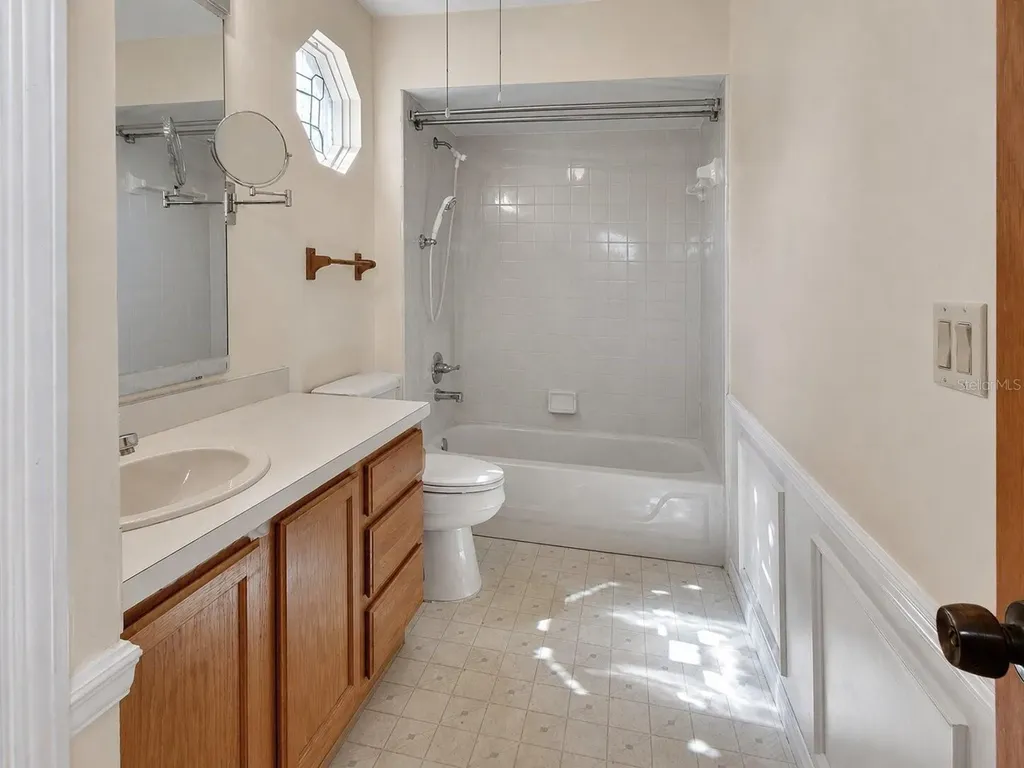 1141 8th Avenue Deland FL 32724