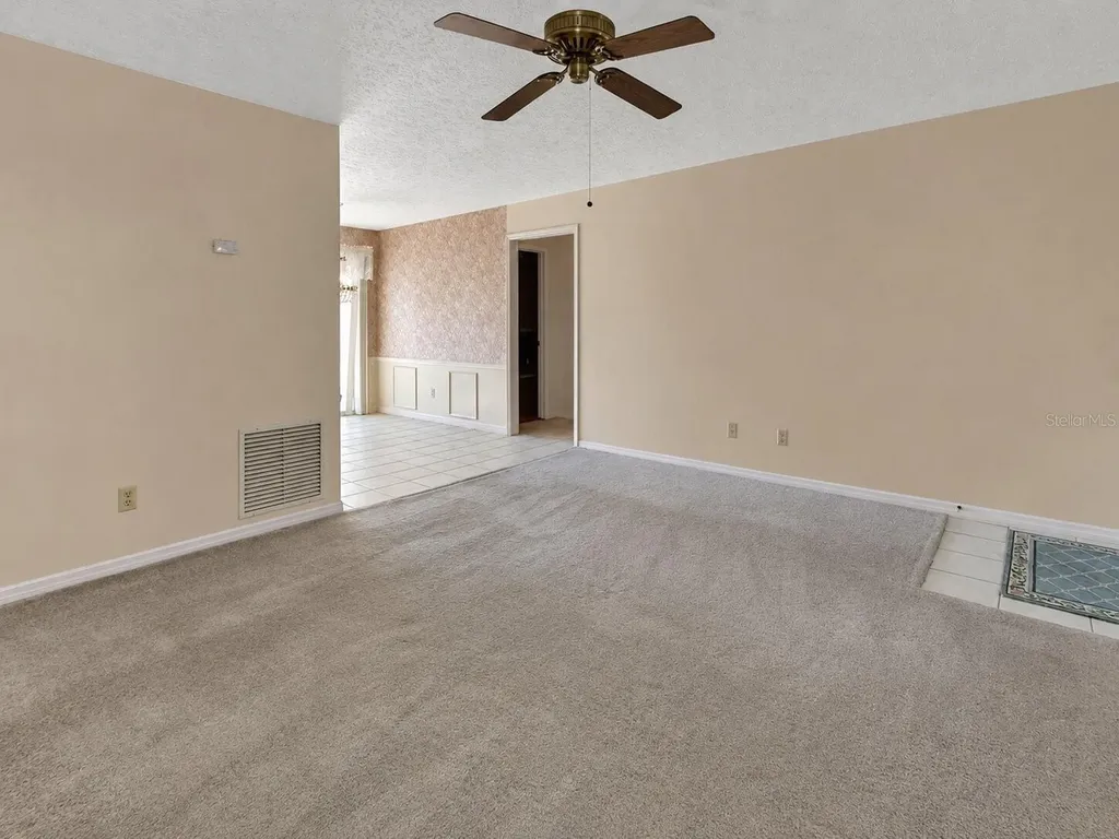 1141 8th Avenue Deland FL 32724