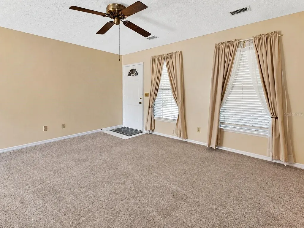 1141 8th Avenue Deland FL 32724