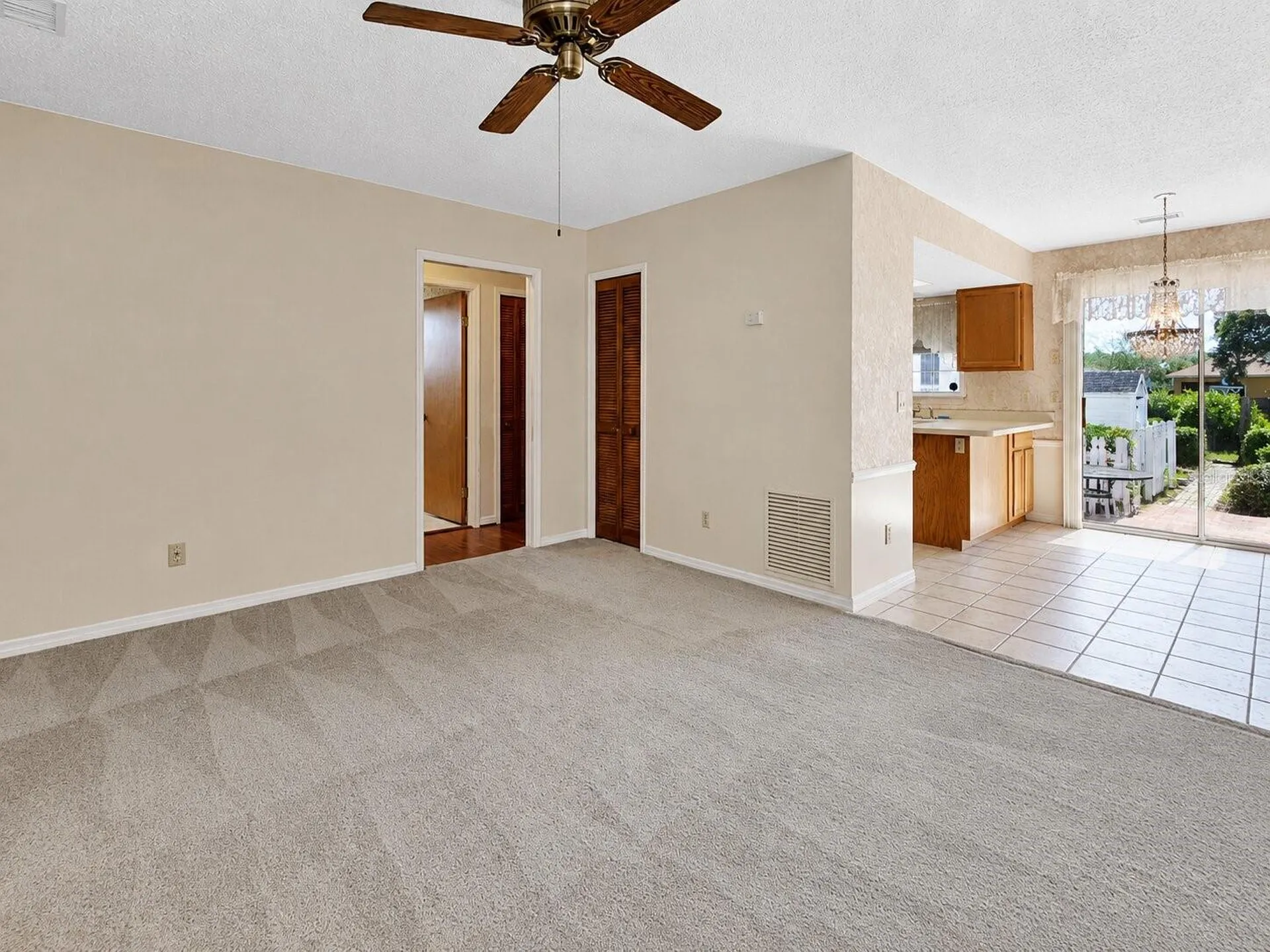 1141 8th Avenue Deland FL 32724