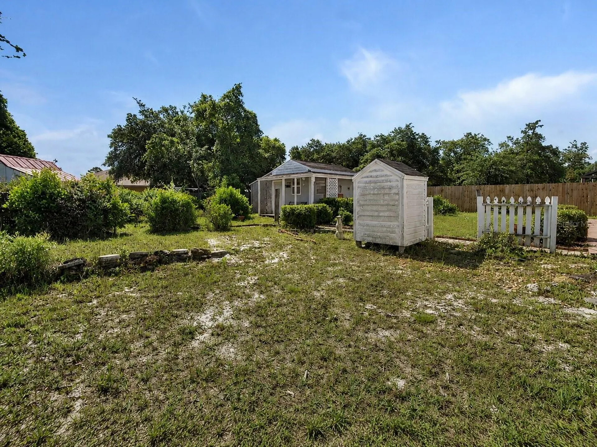 1141 8th Avenue Deland FL 32724