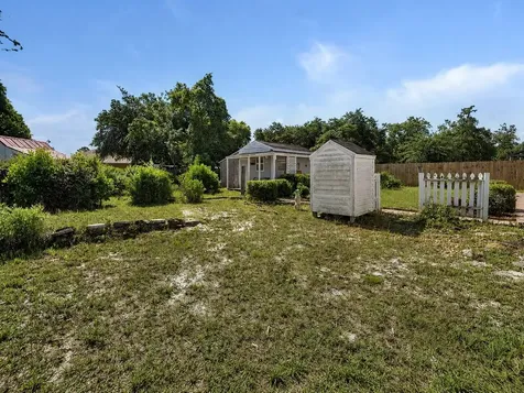 1141 8th Avenue Deland FL 32724