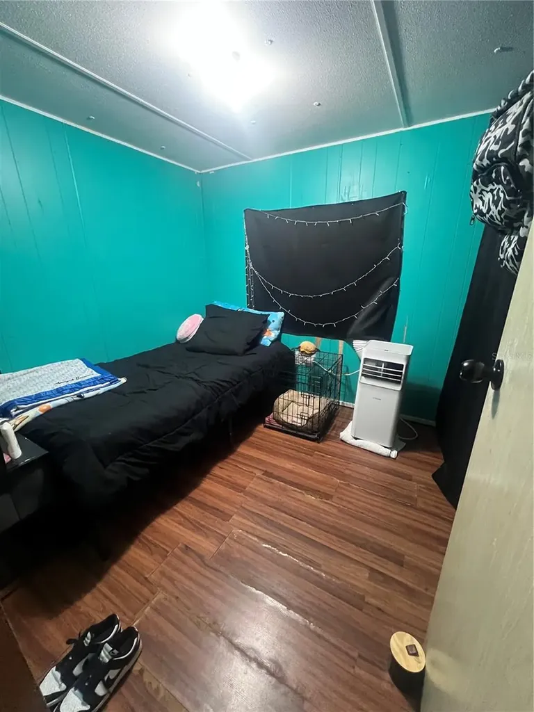 4027 Lowell Lane Zephyrhills FL 33541