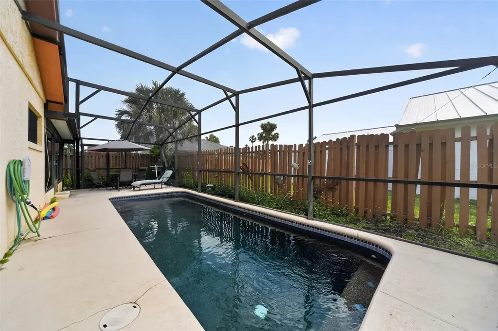5325 Barefoot Path Kissimmee FL 34746