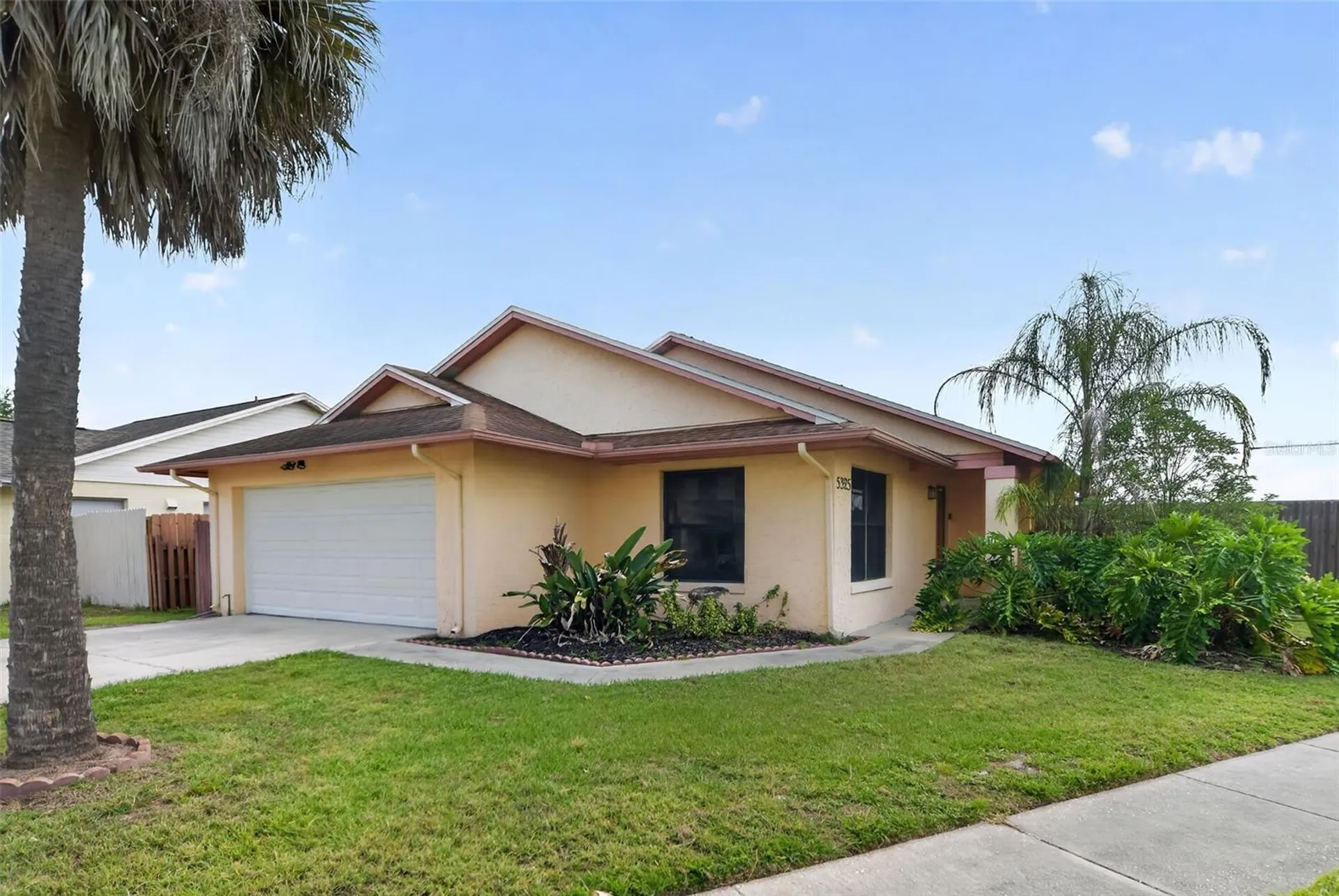 5325 Barefoot Path Kissimmee FL 34746