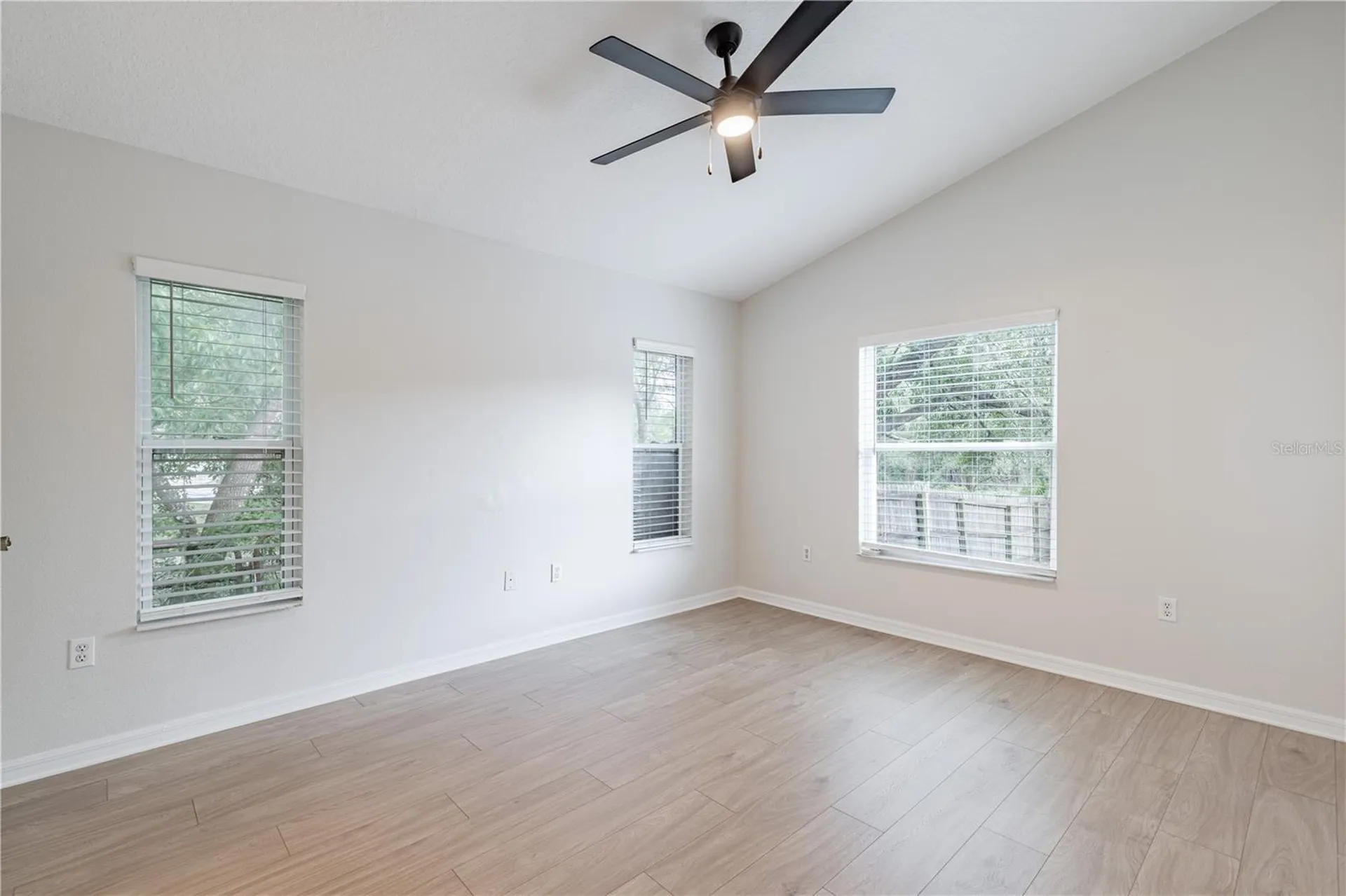 31080 Lochmore Circle Sorrento FL 32776