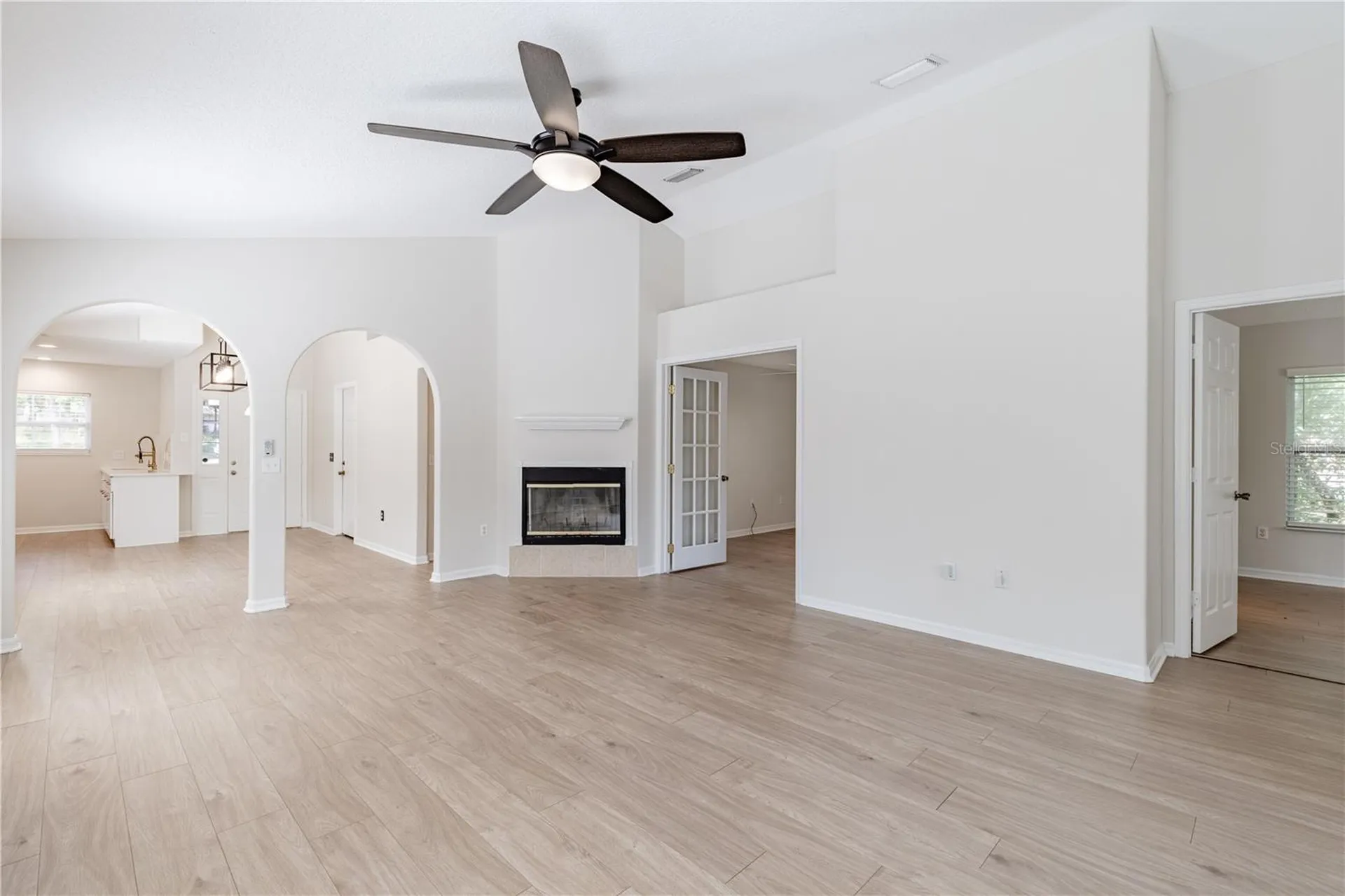 31080 Lochmore Circle Sorrento FL 32776