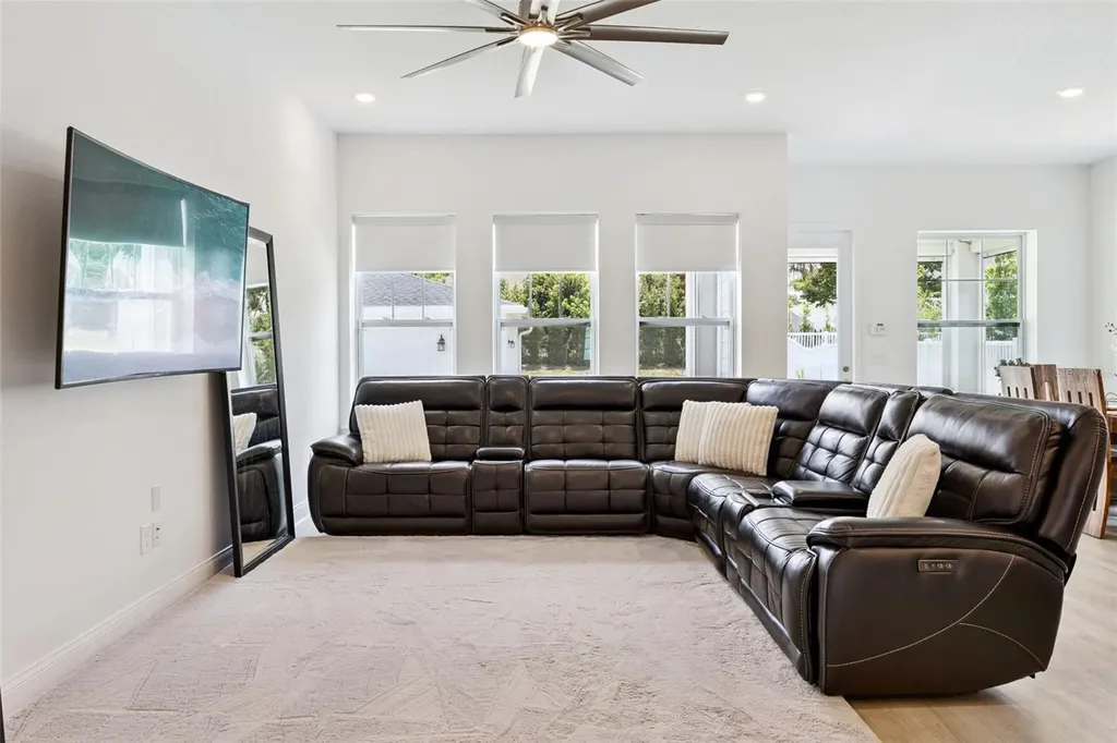 1108 Riverway Drive Oakland FL 34787