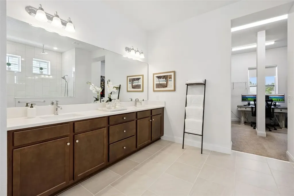 1108 Riverway Drive Oakland FL 34787