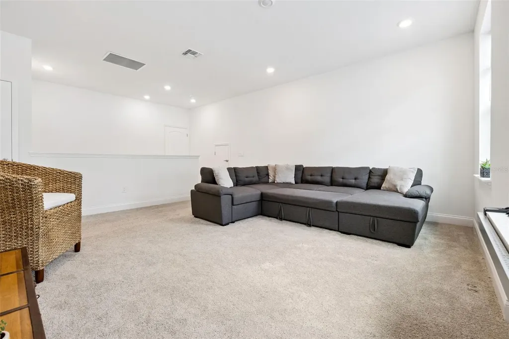 1108 Riverway Drive Oakland FL 34787