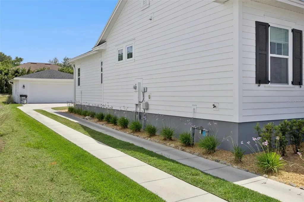 1108 Riverway Drive Oakland FL 34787