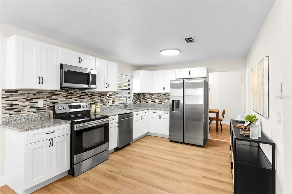 2233 Wolf Road Orlando FL 32808