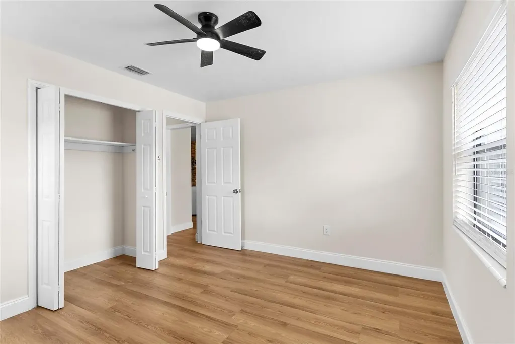 2233 Wolf Road Orlando FL 32808