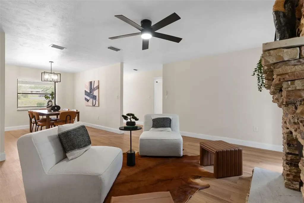 2233 Wolf Road Orlando FL 32808