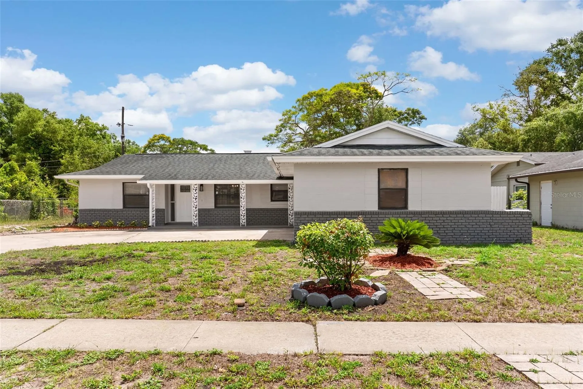 2233 Wolf Road Orlando FL 32808