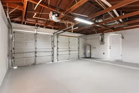 2233 Wolf Road Orlando FL 32808