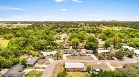 2233 Wolf Road Orlando FL 32808