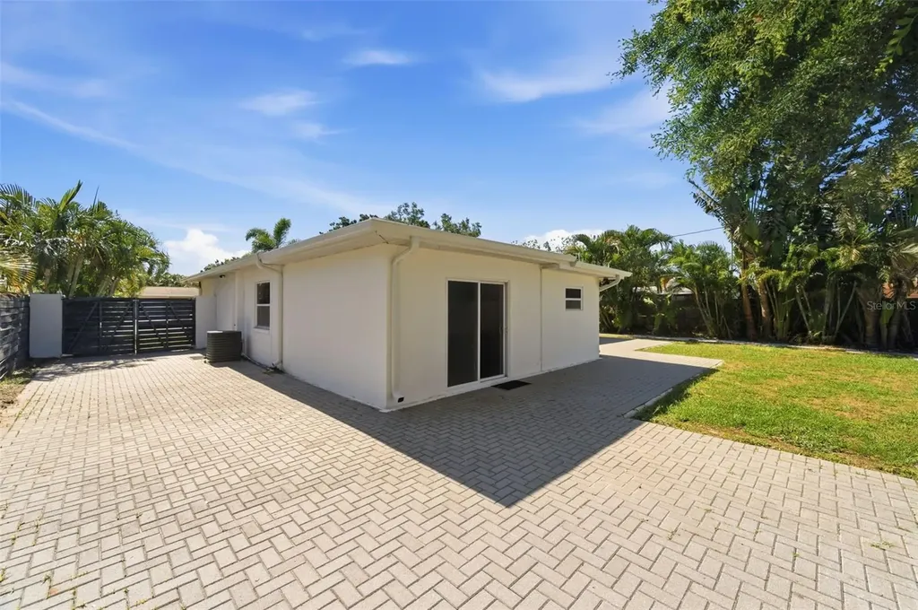 2150 76th Street N St Petersburg FL 33710