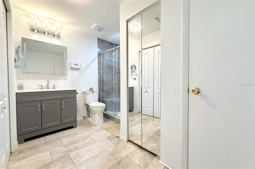 851 Sunridge Point Drive Seffner FL 33584