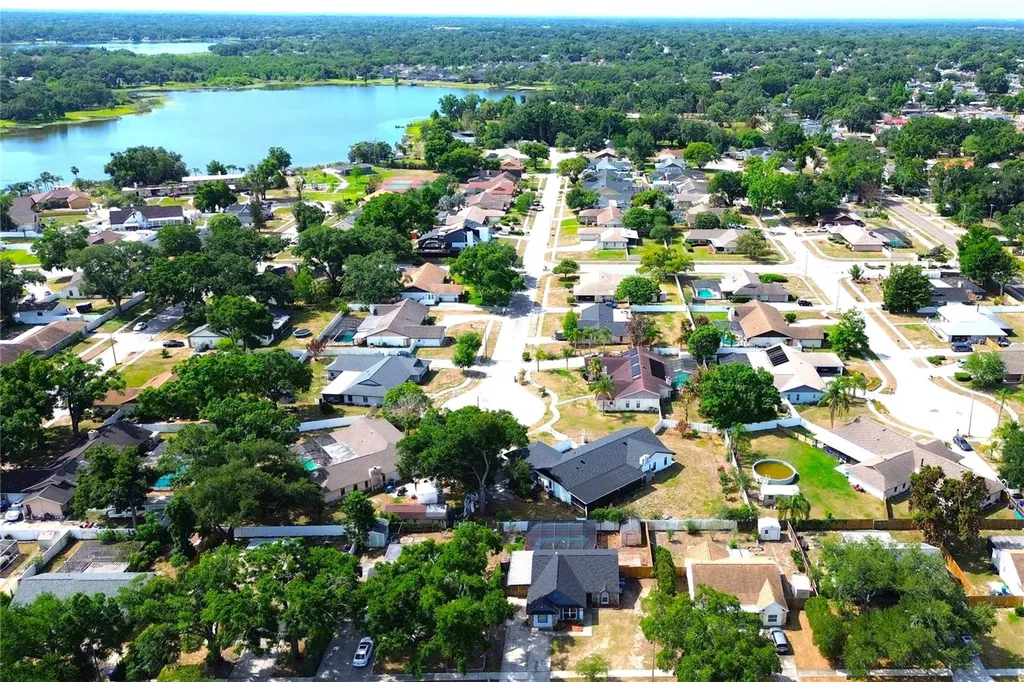 851 Sunridge Point Drive Seffner FL 33584