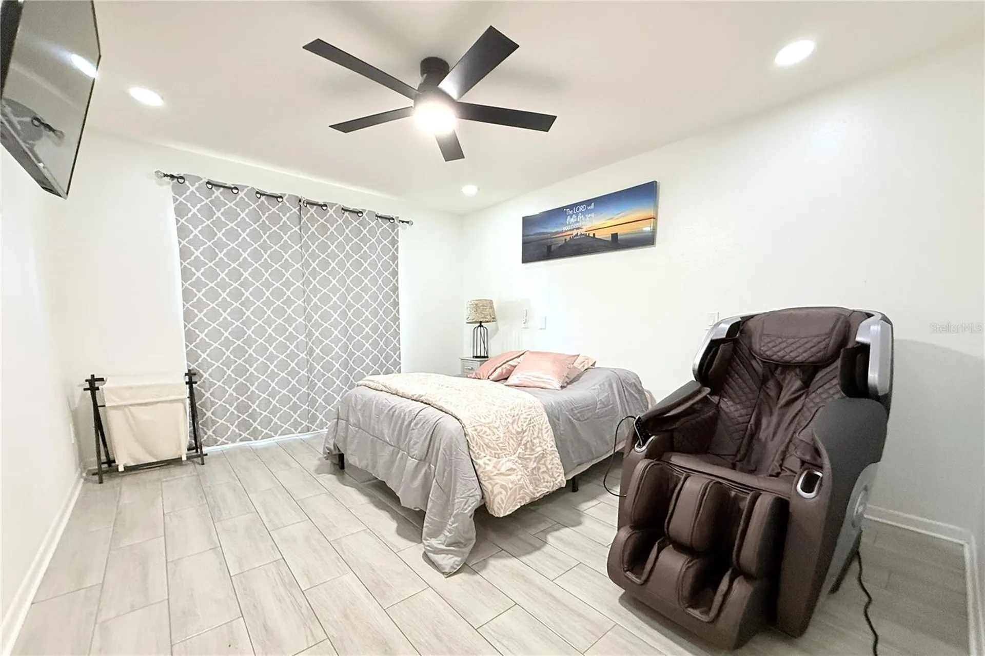851 Sunridge Point Drive Seffner FL 33584