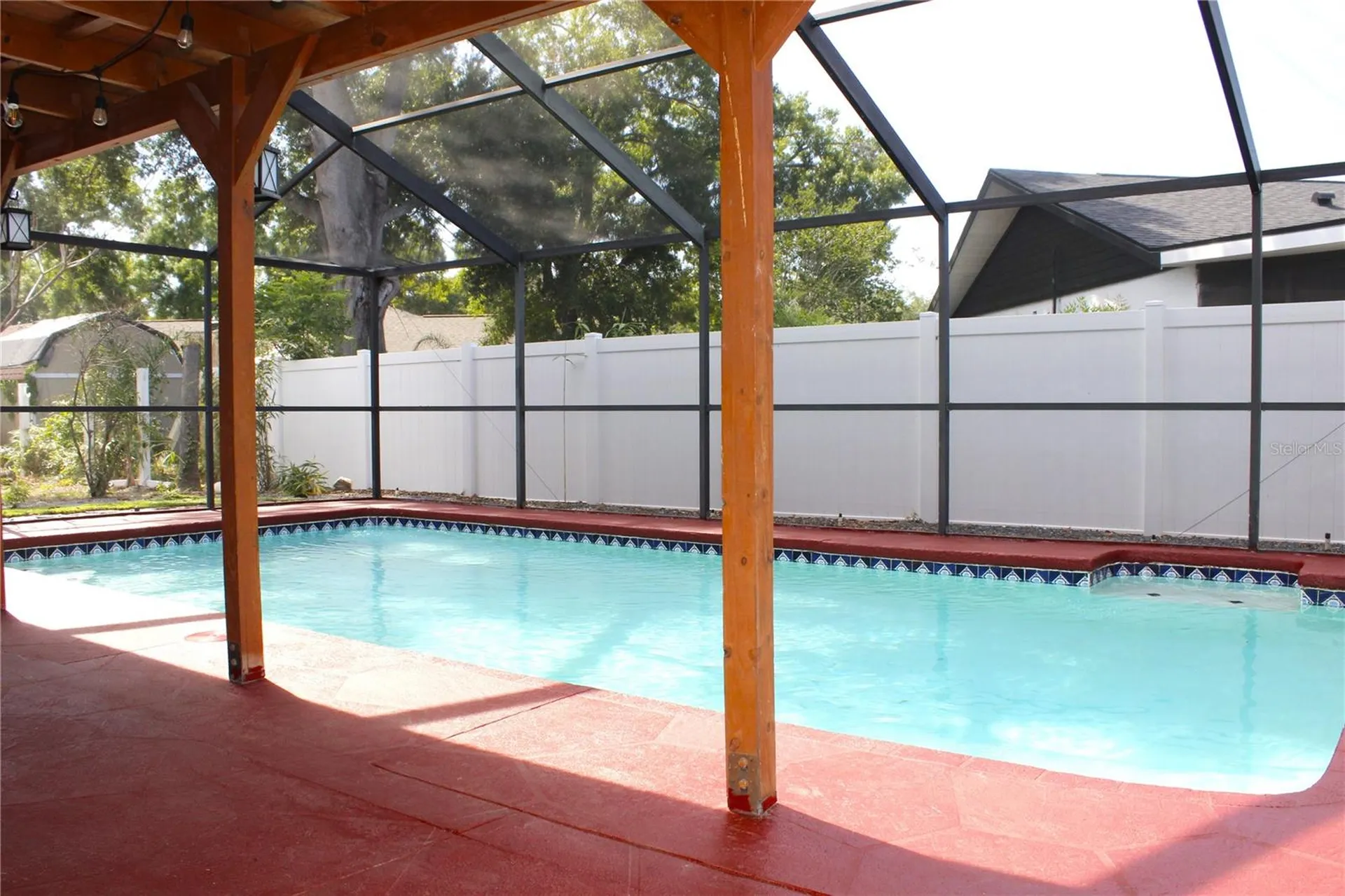 851 Sunridge Point Drive Seffner FL 33584