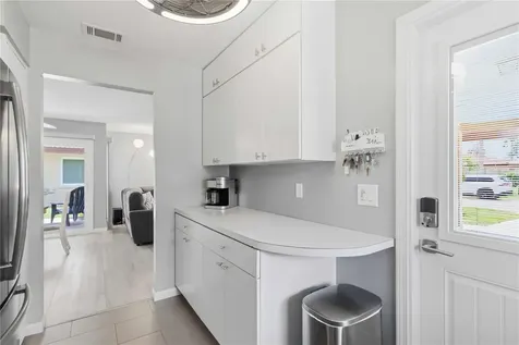 3303 Cambridge Avenue Bradenton FL 34207